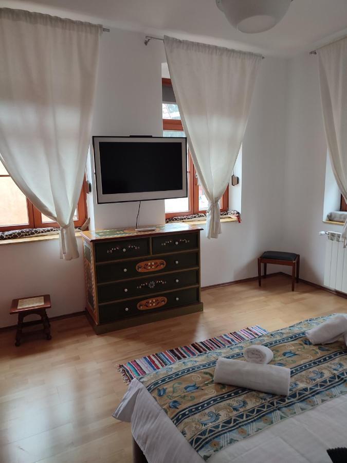 Retro House Mountain View Villa Brasov Ngoại thất bức ảnh